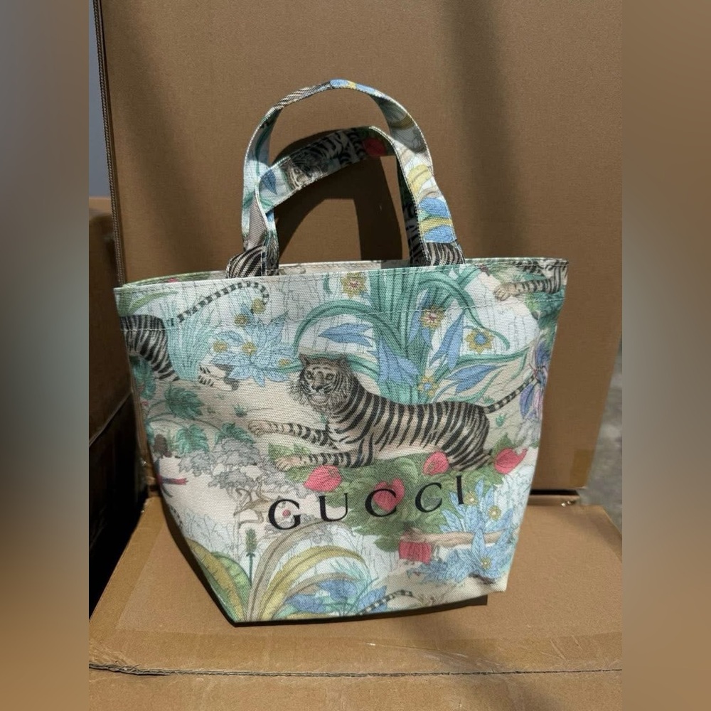 Gucci Jungle Print Canvas Tote